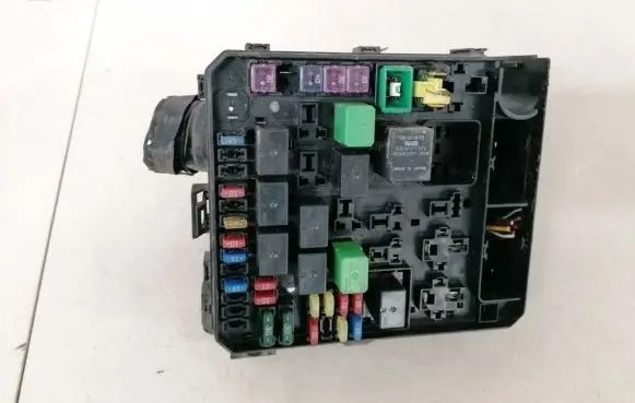 Mitsubishi Outlander Fuse box set pr07400000