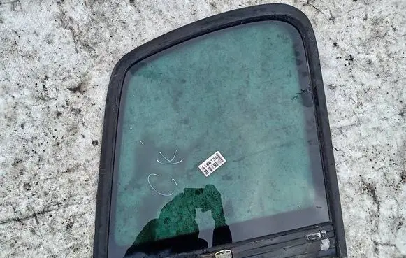Rear side window
