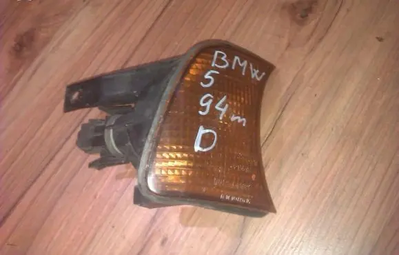 BMW 5 E34 Front indicator light 155244