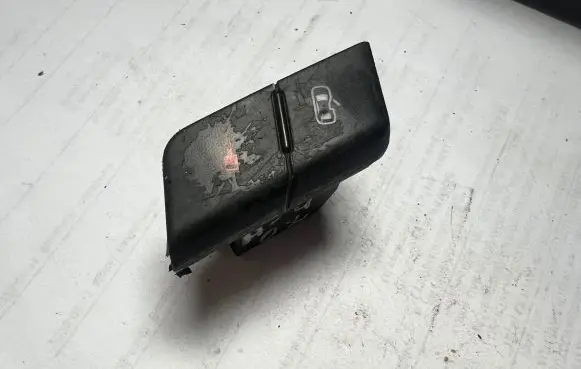 Audi A4 S4 B6 8E 8H Central locking switch button 8E2962108