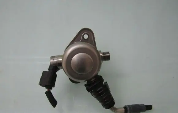 Hyundai i20 (BC3 BI3) Fuel injection high pressure pump 3532607250