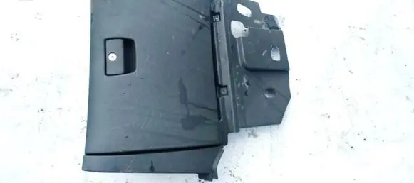Chevrolet Cruze Glove box