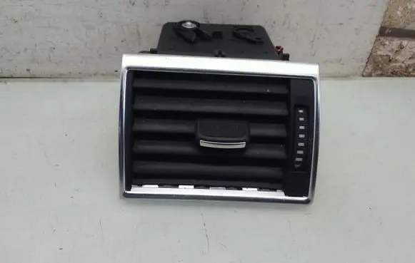 Dash center air vent grill