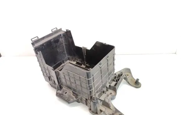 Battery box tray