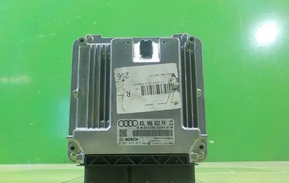 Audi A6 S6 C6 4F Engine control unit/module 0281015015