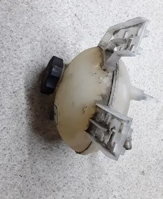 Fiat 500X Coolant expansion tank/reservoir