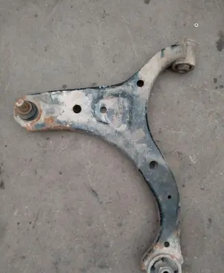 KIA Sorento Front lower control arm/wishbone