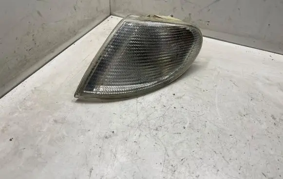 Volkswagen Sharan Front indicator light 02034158