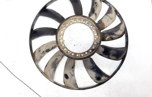 Volkswagen PASSAT B5 Fan impeller 058121301