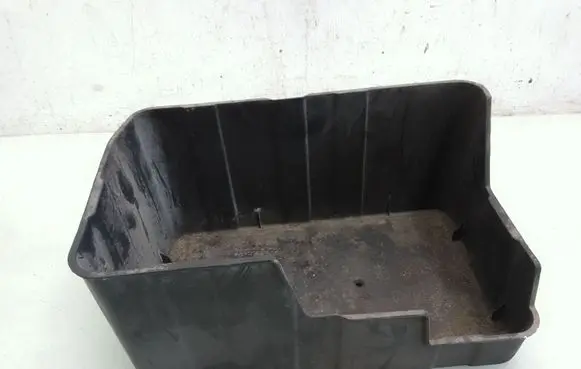 Battery box tray
