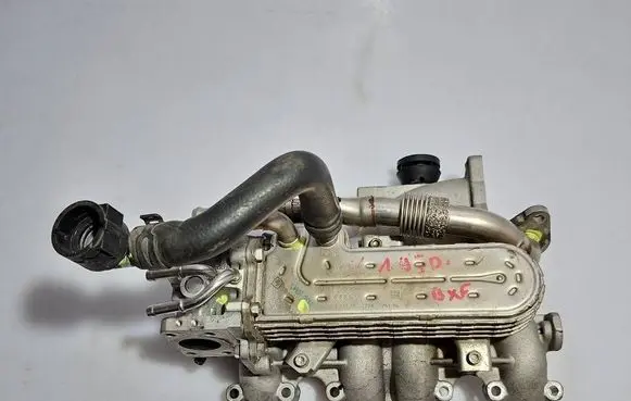 Volkswagen PASSAT B7 Intake manifold 03g129713 038131513AD 3210275