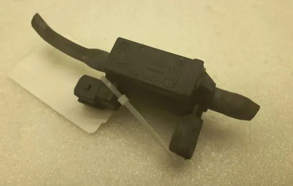 Jaguar XJ X351 Turbo solenoid valve 72268727