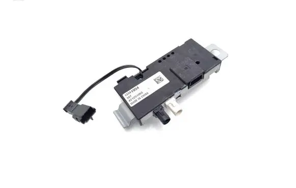 Opel Cascada Aerial antenna amplifier 13381954 421251063