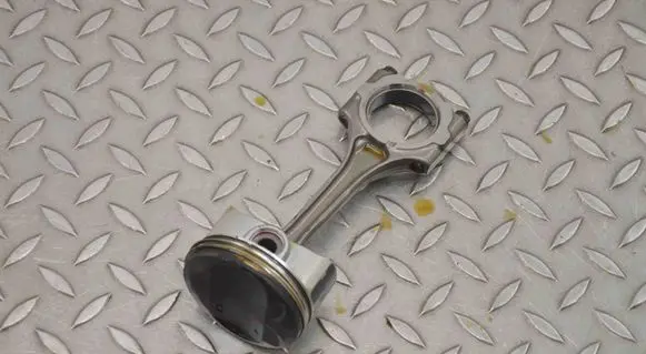 Piston
