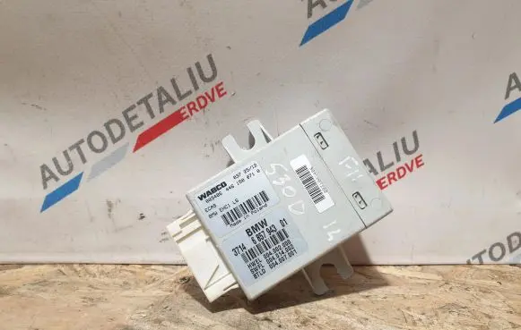 BMW 5 F10 F11 Air suspension control unit module (rear) 6857943 37146857943