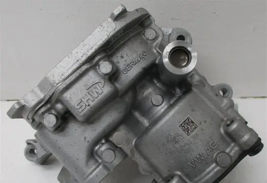 Skoda Superb B8 (3V) Oil pump 