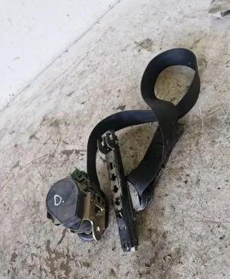 Audi A3 S3 8L Front seatbelt