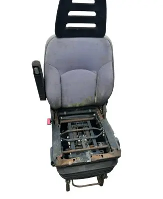 Iveco Daily 45 - 49.10 Front driver seat 
