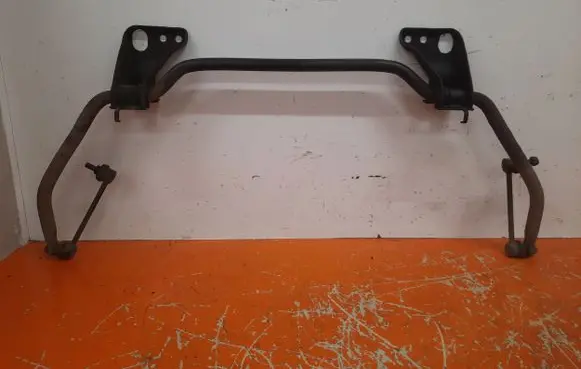 Nissan Pathfinder R50 Front anti-roll bar/sway bar