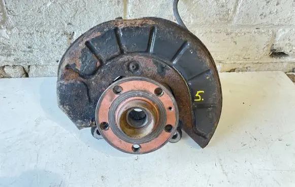 Volkswagen Caddy Front wheel hub 1K0400054G