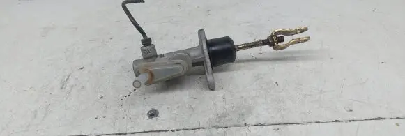 Clutch slave cylinder