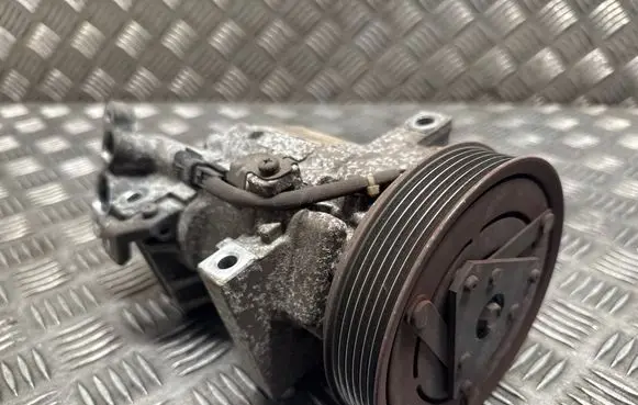 Dacia Logan II Air conditioning (A/C) compressor (pump) 926009154R