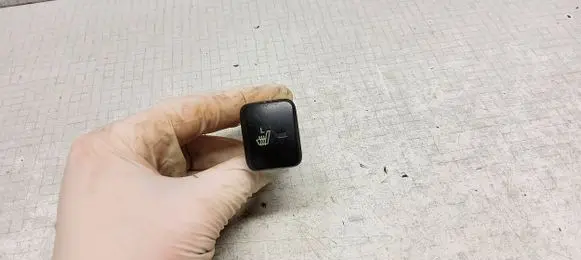 Hyundai Sonata Seat heating switch 937003K500 202002962