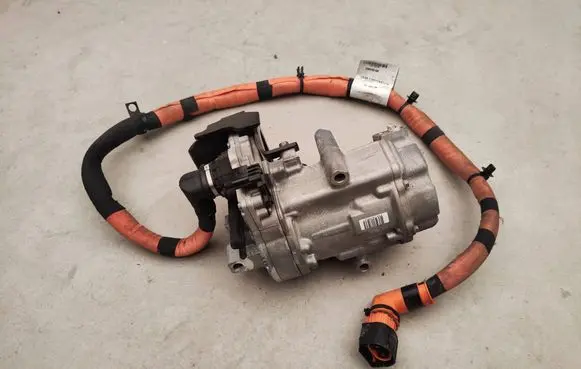 Renault Arkana Air conditioning (A/C) compressor (pump) 926003211R