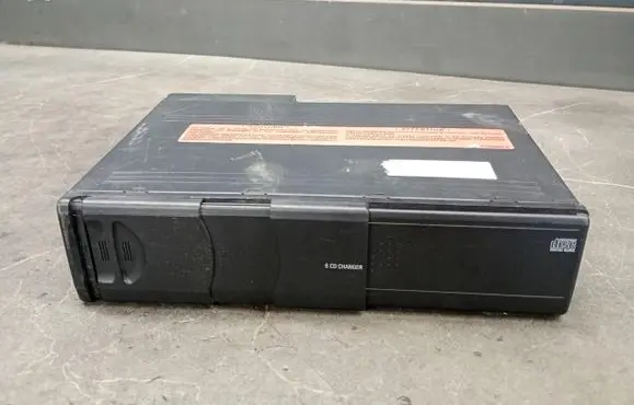 BMW X3 E83 CD/DVD changer 