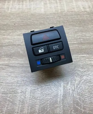 BMW 3 E90 E91 Hazard light switch 9132421