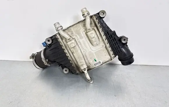 Land Rover Range Rover Velar Intercooler radiator GX736K775AE
