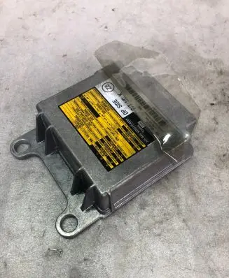 Lexus IS 220D-250-350 Airbag control unit/module 0285001903