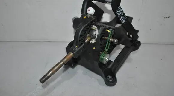 Toyota Auris 150 Gear shifter/selector 