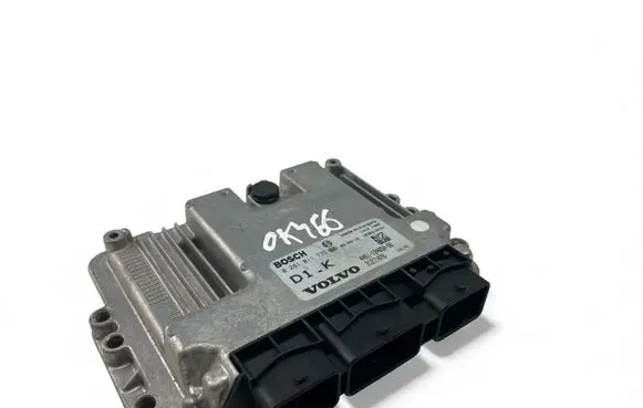 Volvo V50 Engine control unit/module ECU 31211076 0281011775