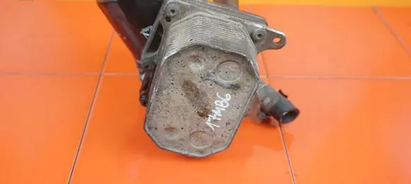 Citroen Jumper Oil filter mounting bracket 4HJ