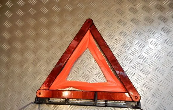 BMW 5 E60 E61 Emergency warning sign 38110 6768272