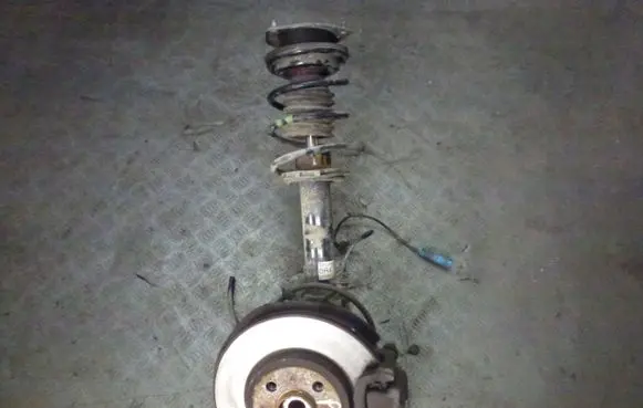 Mini One - Cooper Coupe R56 Front wheel hub spindle knuckle