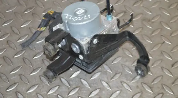 BMW 4 F32 F33 ABS Pump 6887510