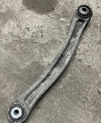 Volkswagen Touareg I Rear control arm