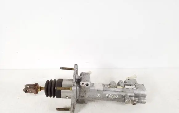 Toyota Prius (XW10) Master brake cylinder