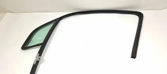 Opel Mokka Front door vent window glass four-door DOT747M540AS2 43R000055 E000090