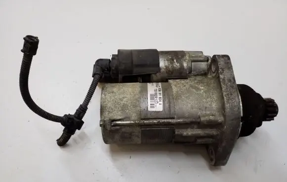 Volkswagen Tiguan Starter motor 02M911024A