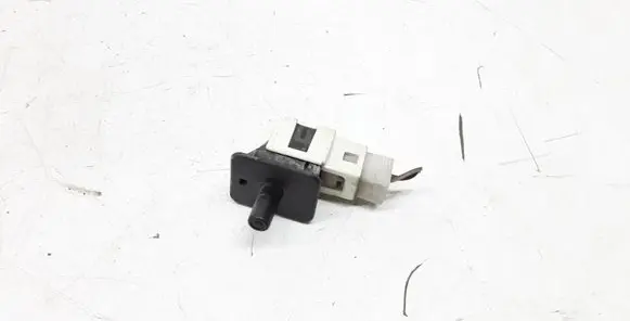 Mercedes-Benz E W211 Rear door sensor 2028209410