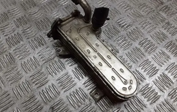 Skoda Octavia Mk1 (1U) EGR valve cooler bracket 038131513AD