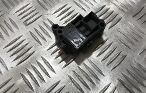Ford Mondeo MK II Fuel cut-off switch f2ab9341aa f2ab-9341-aa
