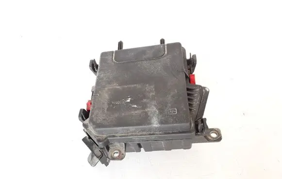 Renault Megane III Fuse module 284B10002R