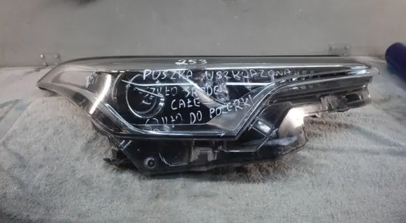 Toyota C-HR I Headlight/headlamp 81110F4031 17670F 27042017