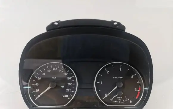 BMW 1 E81 E87 Speedometer (instrument cluster) 9141475