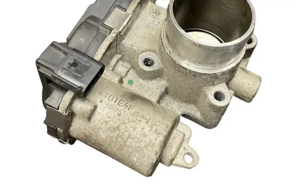Fiat 500 Throttle valve 55263127