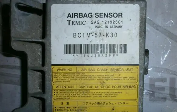 Mazda 323 Airbag control unit/module BC1M57K30 12192601